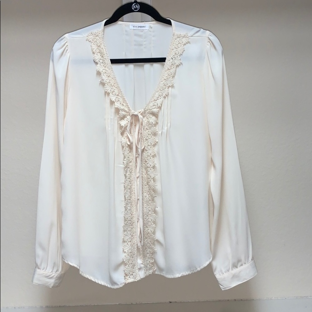 Blouse.